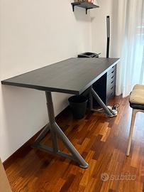 Scrivania IKEA IDÅSEN 120x70 nera Ottime condizion