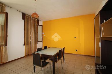 3 LOCALI A DUEVILLE