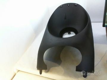 SCUDO INFERIORE HEXAGON PIAGGIO 5743120090