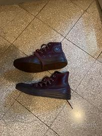 Converse rosse