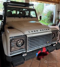 Land Rover Defender 110
