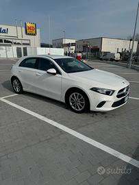 Mercedes Classe A 180 sport manuale + realtà aum
