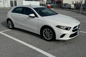 Mercedes Classe A 180 sport manuale + realtà aum