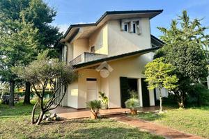 PORZIONE DI BIFAMILIARE A MARTINENGO