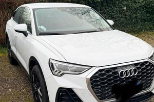 AUDI Q3 SPORTBACK 35 TFSI S-TRONIC IDENTITY BLACK