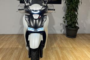 Honda sh 150 sport 2025 passaggio incluso