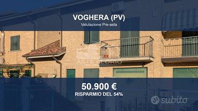 Immobile in asta di 112 m² con box auto a Voghera
