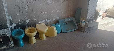 sanitari vintage colorati