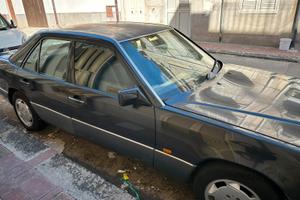 Mercedes E200 auto d’epoca