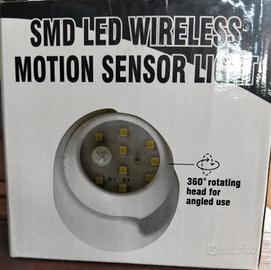 lampada a led wireless con sensore di movimento