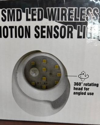 lampada a led wireless con sensore di movimento