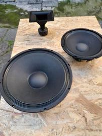 Woofer da 38 300w  - da 32 150w    e 1 tweeter 50w