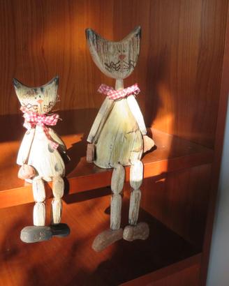 Coppia gattini decorativi in legno stile country