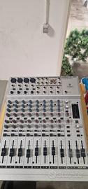 BERINGER EURORACK MX 1604A mixer