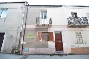 Casa singola con cortile privato in centro