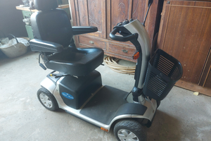 Motoretta per anziani