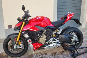 DUCATI STREET FIGHTER V4 S