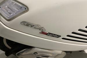 VESPA GTS SUPER 300