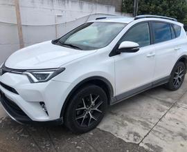 Toyota rav4 - 2015