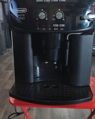 Macchina caffè in chicchi De Longhi Corso