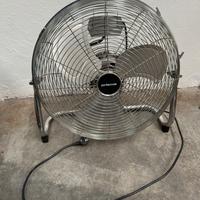 Ventilatore da pavimento in metallo Orieme