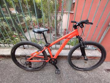 rockrider ST500 