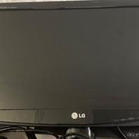 Schermo 21" LCD FHD LG Flatron E2211PU-BN