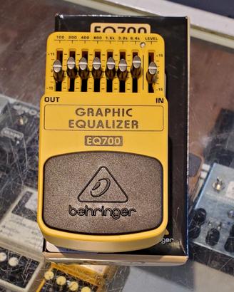 Behringer EQ700