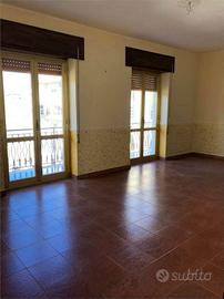 Appartamento di 186 m² con 5 locali a Mondragone