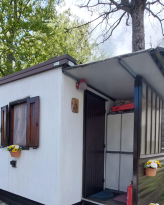 Casetta in campeggio (Abetone)