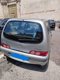 FIAT 600