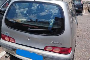 FIAT 600
