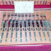 Set posate 75 pezzi anni 70