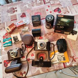 Due macchine fotografiche vintage 