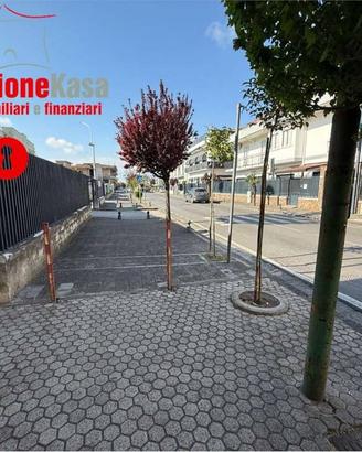 Immobile di 90 m² con 2 locali a Nola