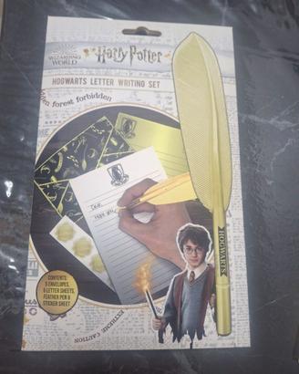 set da scrittura a tema Harry Potter