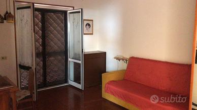 gemelli, monolocale con terrazzo e p.auto