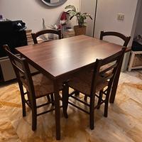 Tavolo legno e sedie  con seduta in paglia