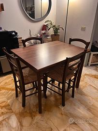 Tavolo legno e sedie  con seduta in paglia