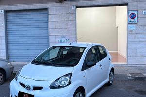 TOYOTA AYGO CONNECT - 2011