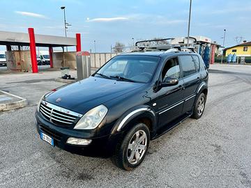 Rexton 2.7 CRD gancio traino cambio automatico