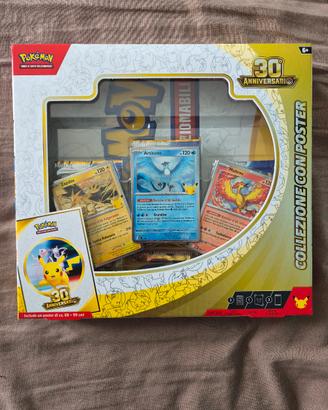 Box Pokémon con Poster 30th