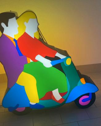 Scultura luminosa di Marco Lodola - Vespa