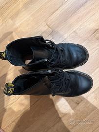 Stivali dr martens