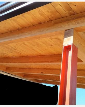 Tettoia a falda singola in legno lamellare