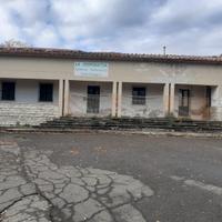 Locale ad uso commerciale