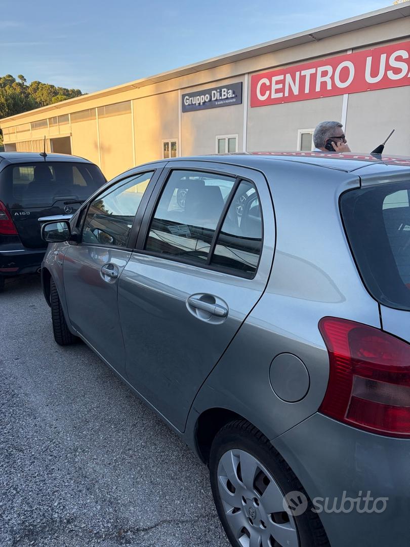 Toyota Yaris 2006 photo 4