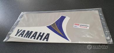 ADESIVO GRAFICA YAMAHA PER SOTTOPEDANA DESTRO YAMA