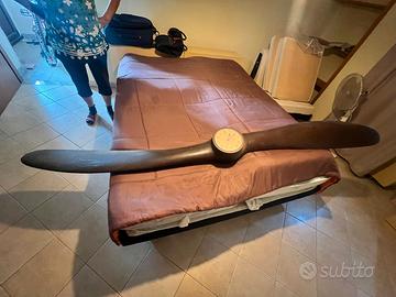 Elica areoplano militare