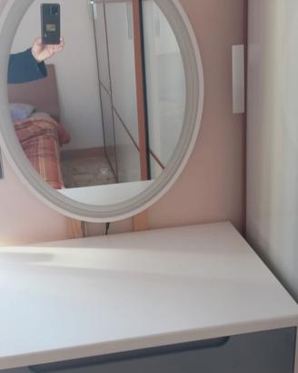 mobile Toeletta trucco con specchio luminiso